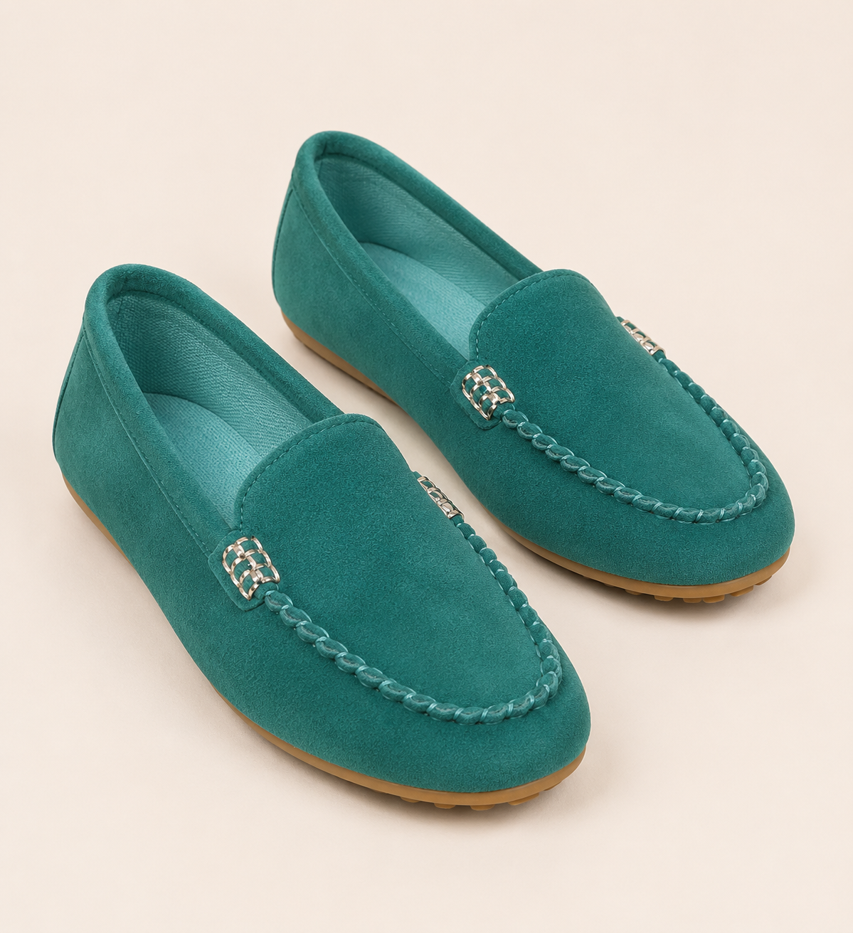 Alviora – Mocasines Elegantes Detalle Metálico